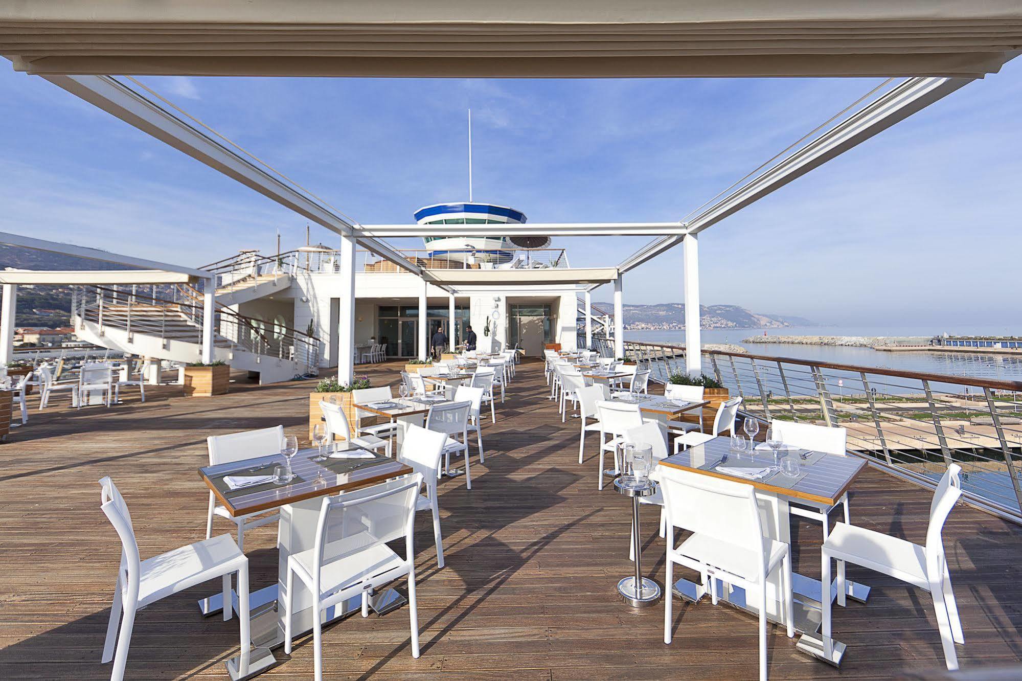 Yacht Club Marina Di Loano Hotel Exterior foto